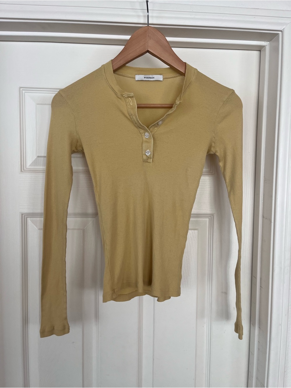 Pharaoh ribbed Henley long sleeve shirt yellow size 0/XS